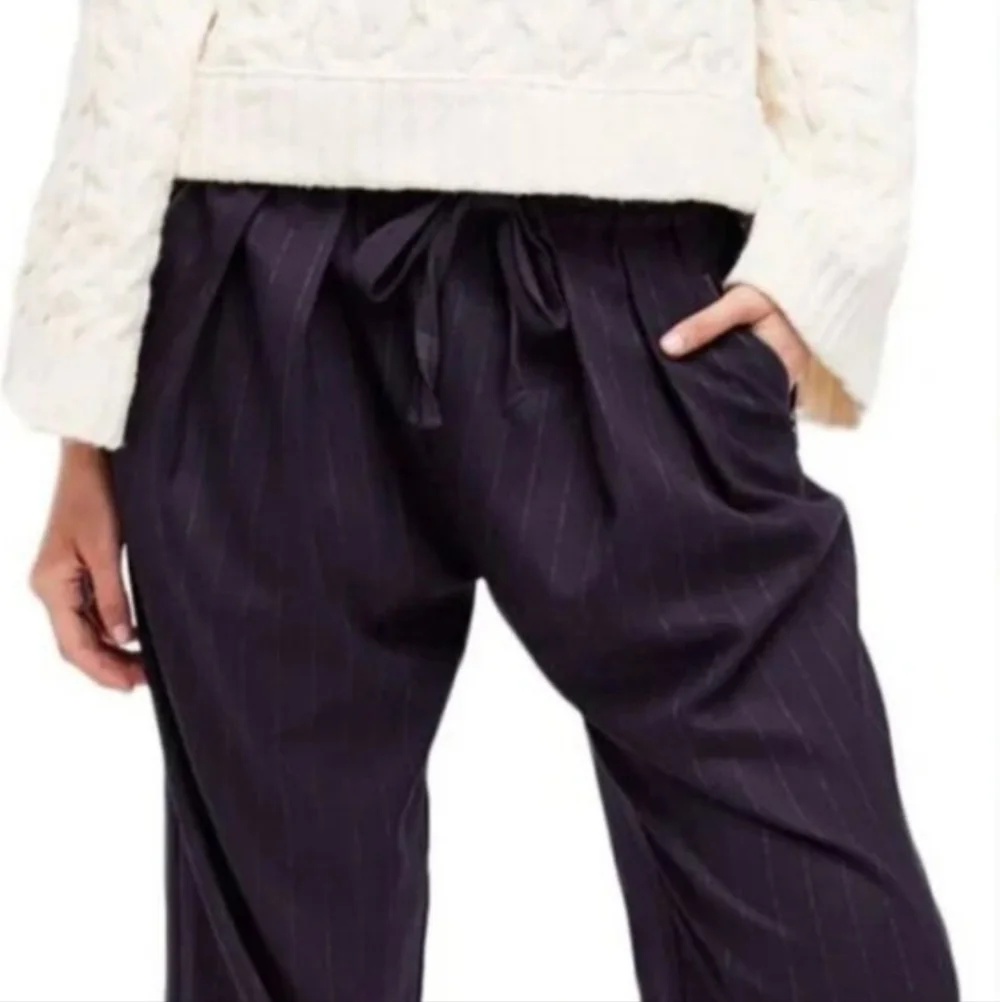 Free People Shakin All Over Pinstripe Cropped Pant Navy Blue Size‎ Academia S